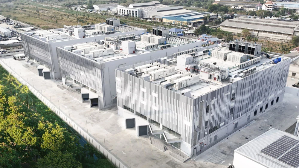 Data center rooftop